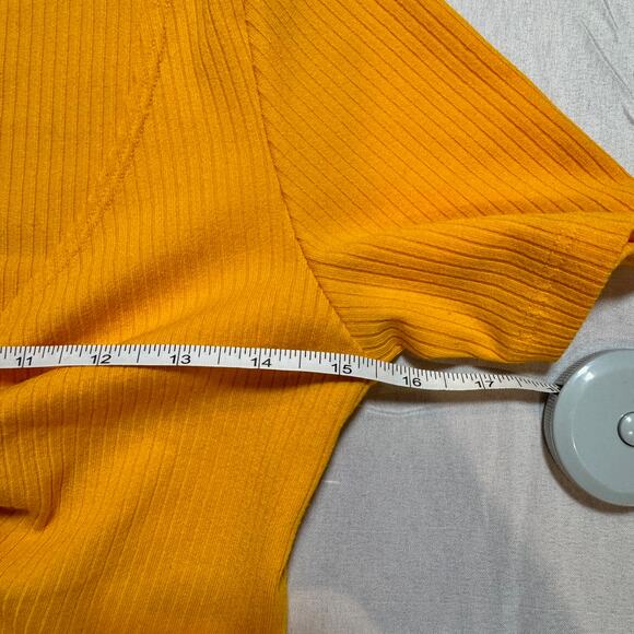 Urban Outfitters Tessa Tie Front Cropped Top Yellow V-Neck Women’s Small Y2K - Picture 14 of 14